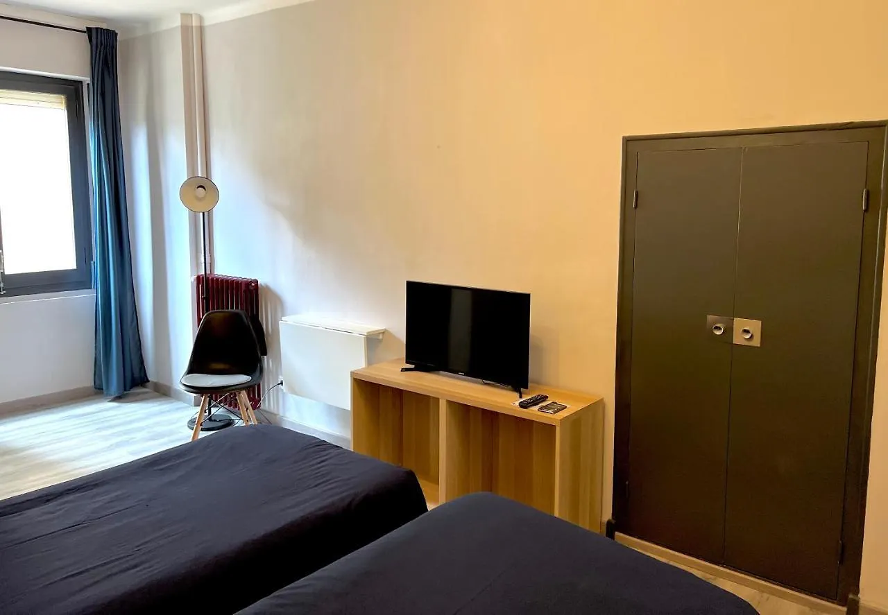 Hostal La Canonja Tremp 0*,