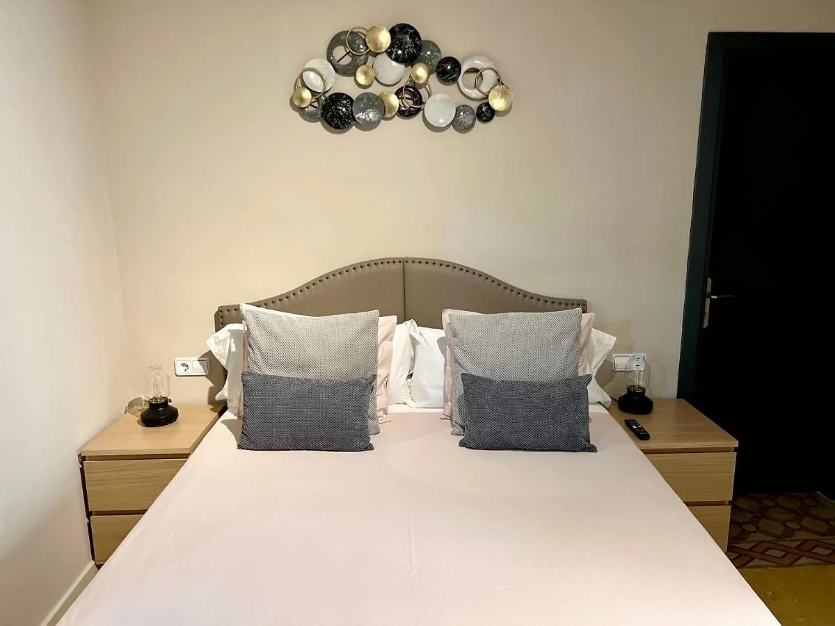 Guest house Hostal La Canonja Tremp