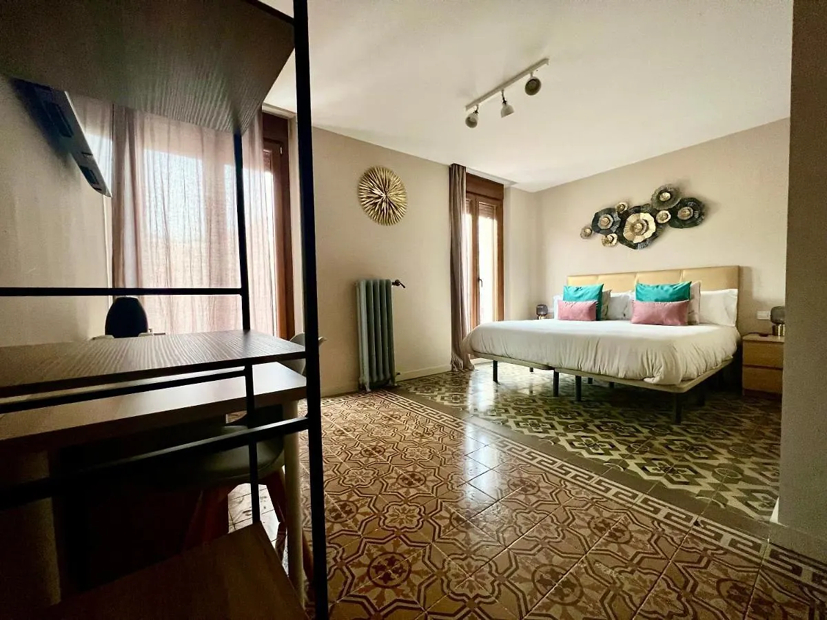 Hostal La Canonja Tremp Guest house