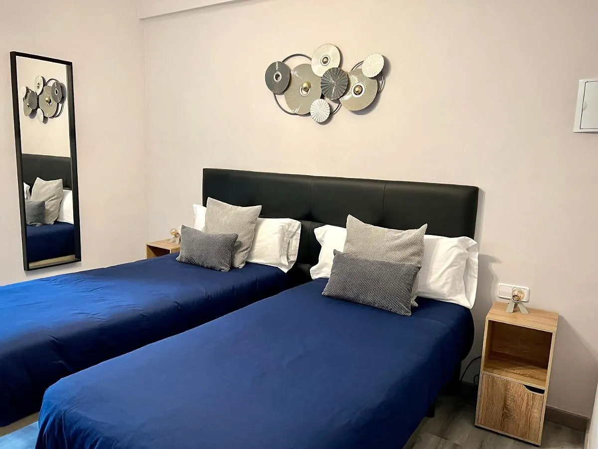 Hostal La Canonja Tremp Guest house