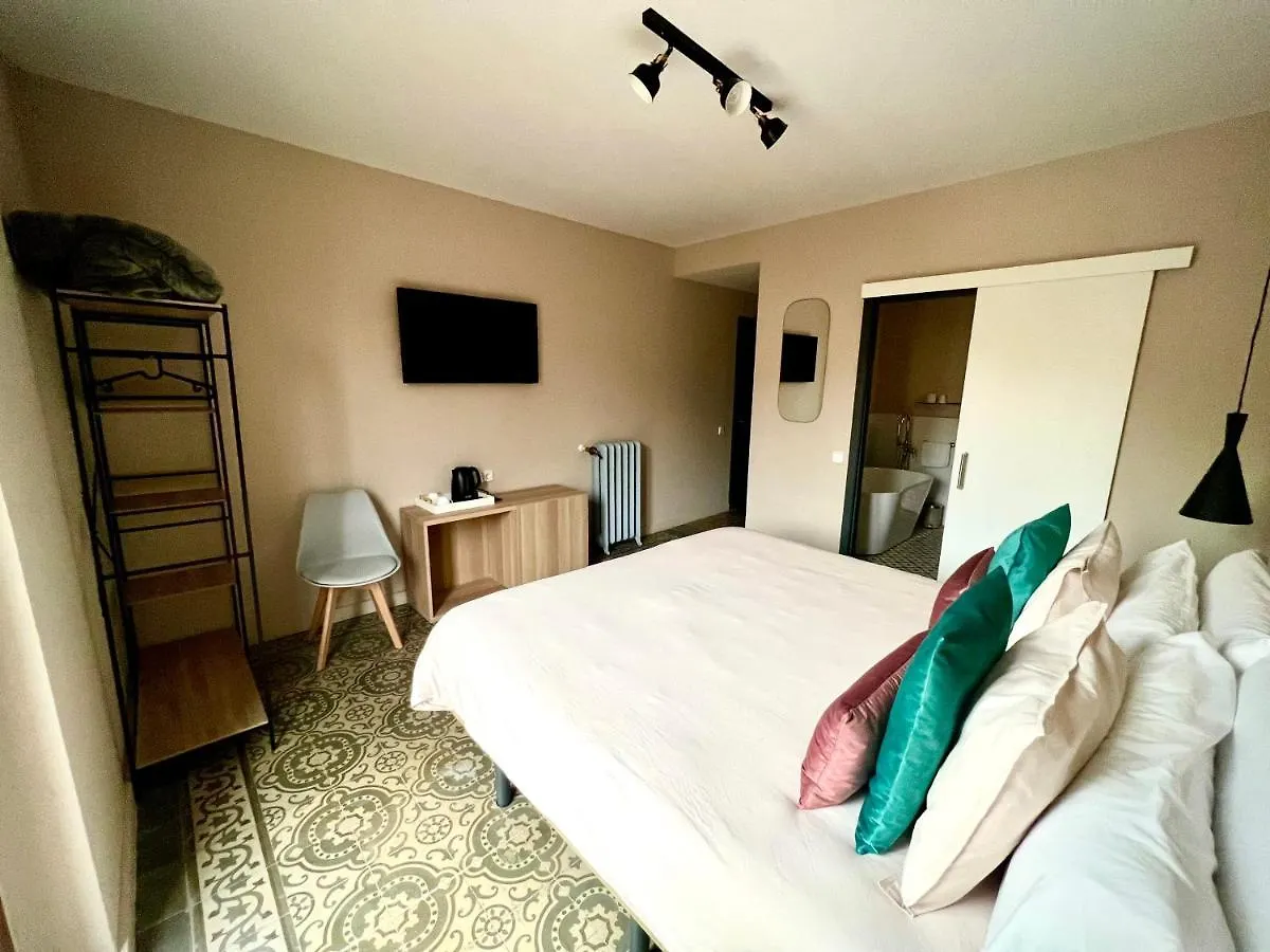 Hostal La Canonja Tremp Guest house