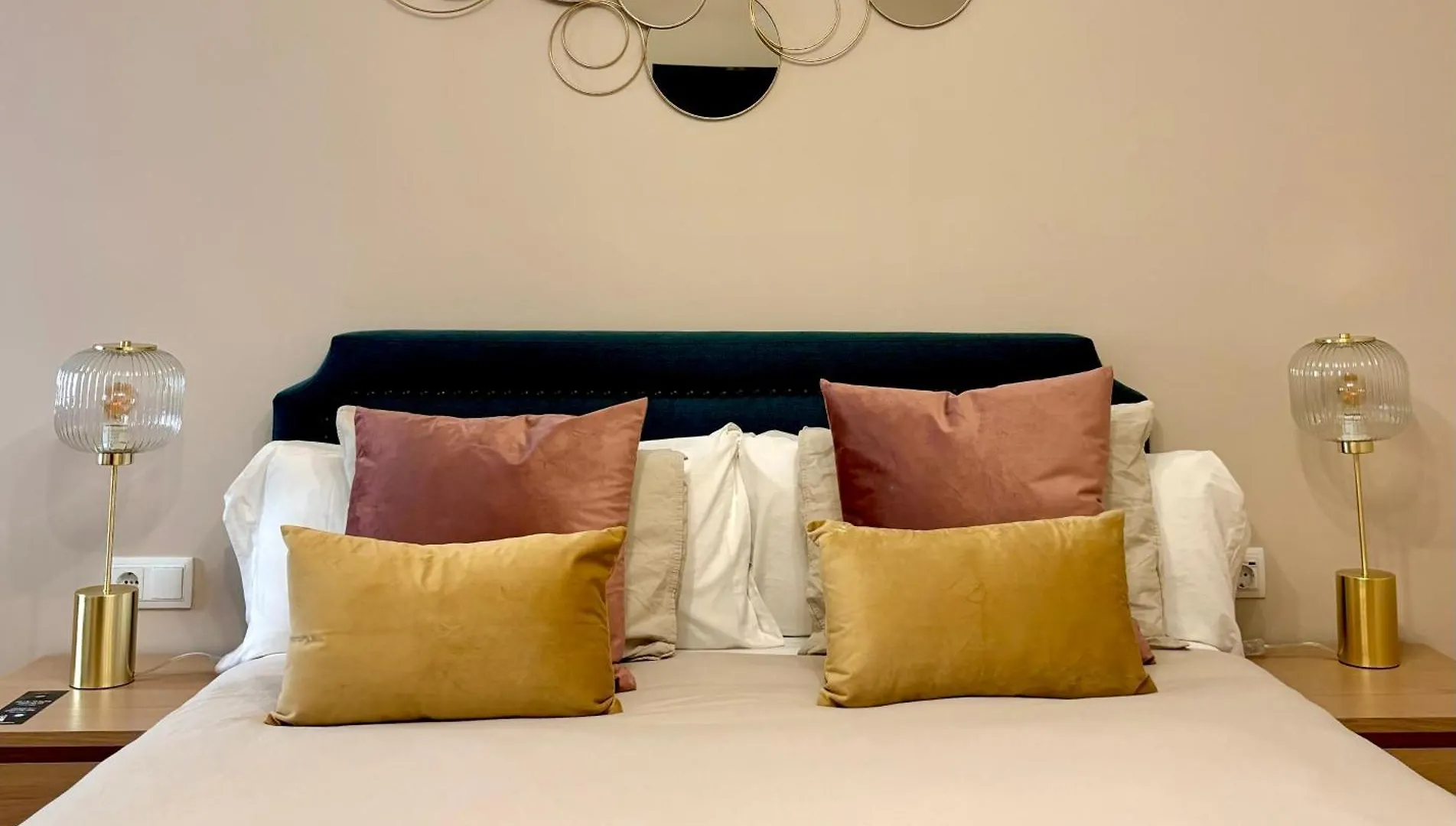 Hostal La Canonja Tremp 0*,  Spain