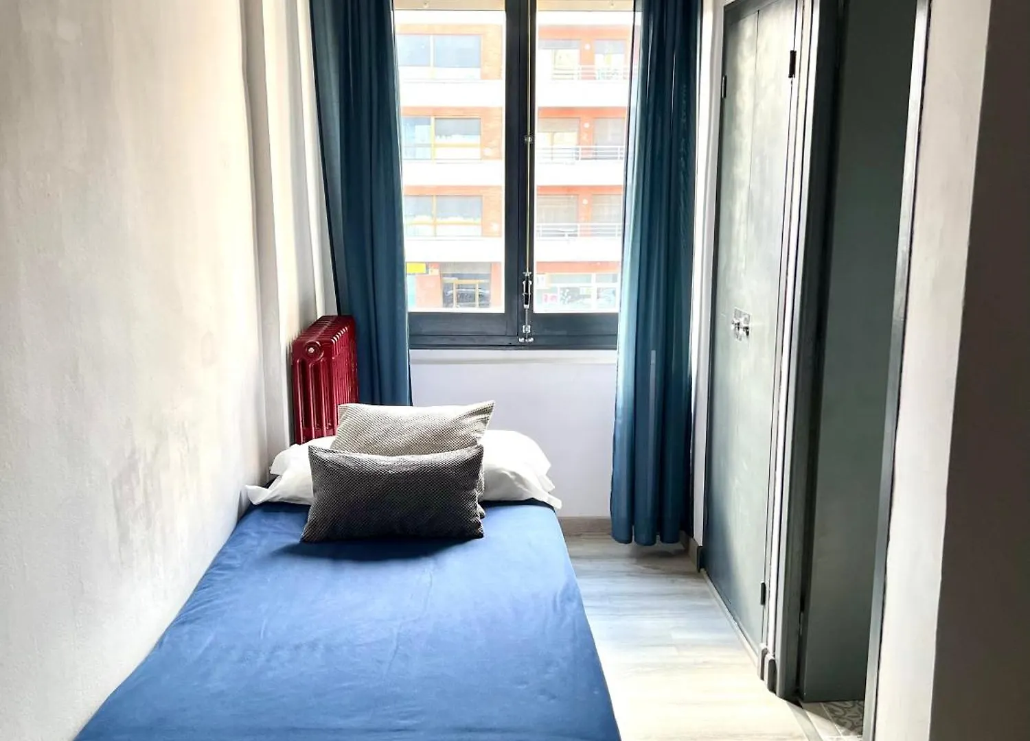 Hostal La Canonja Tremp Guest house